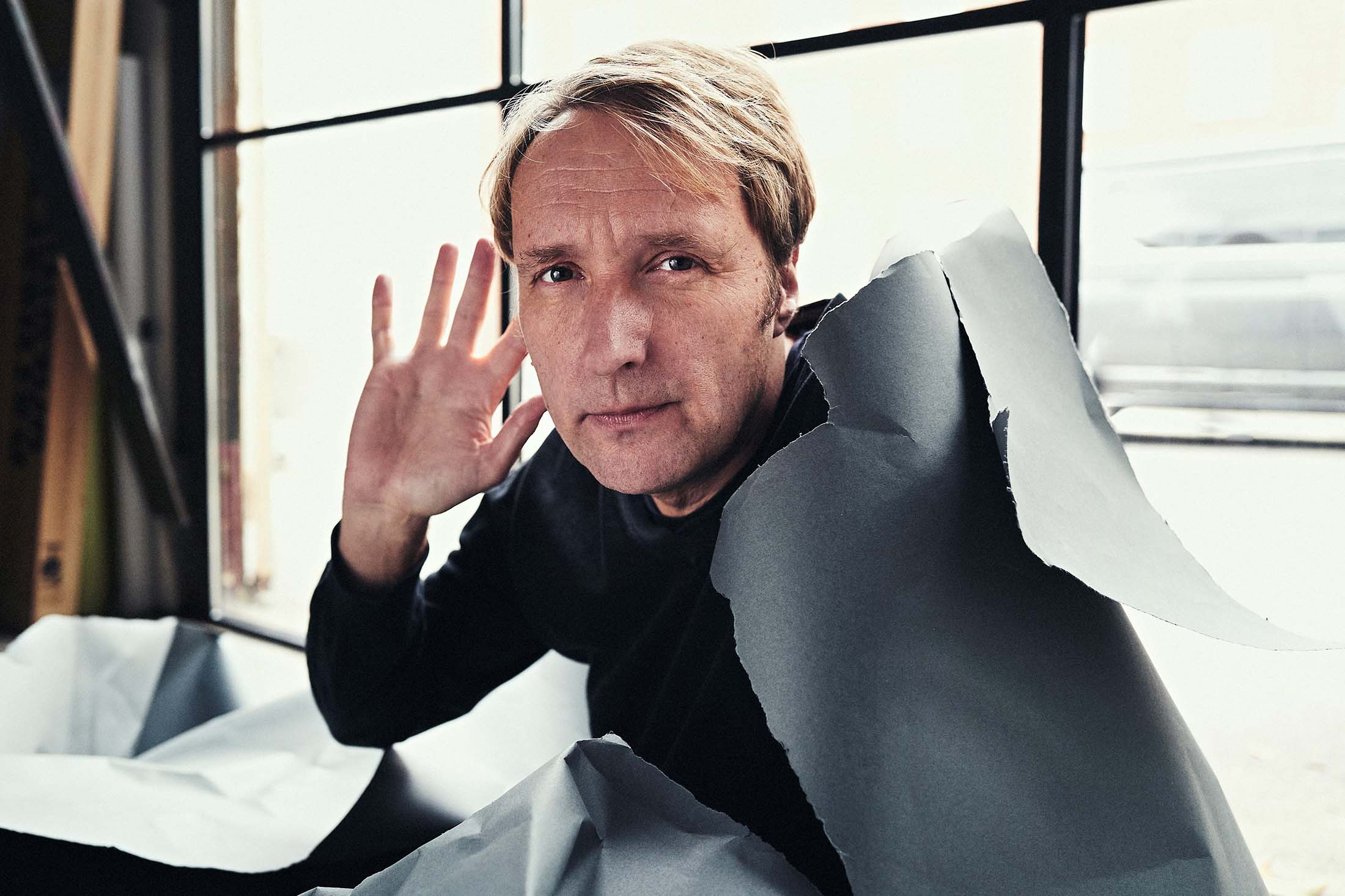 Porträt des Künstlers Jens Thomas