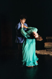 Play Dead People Watching