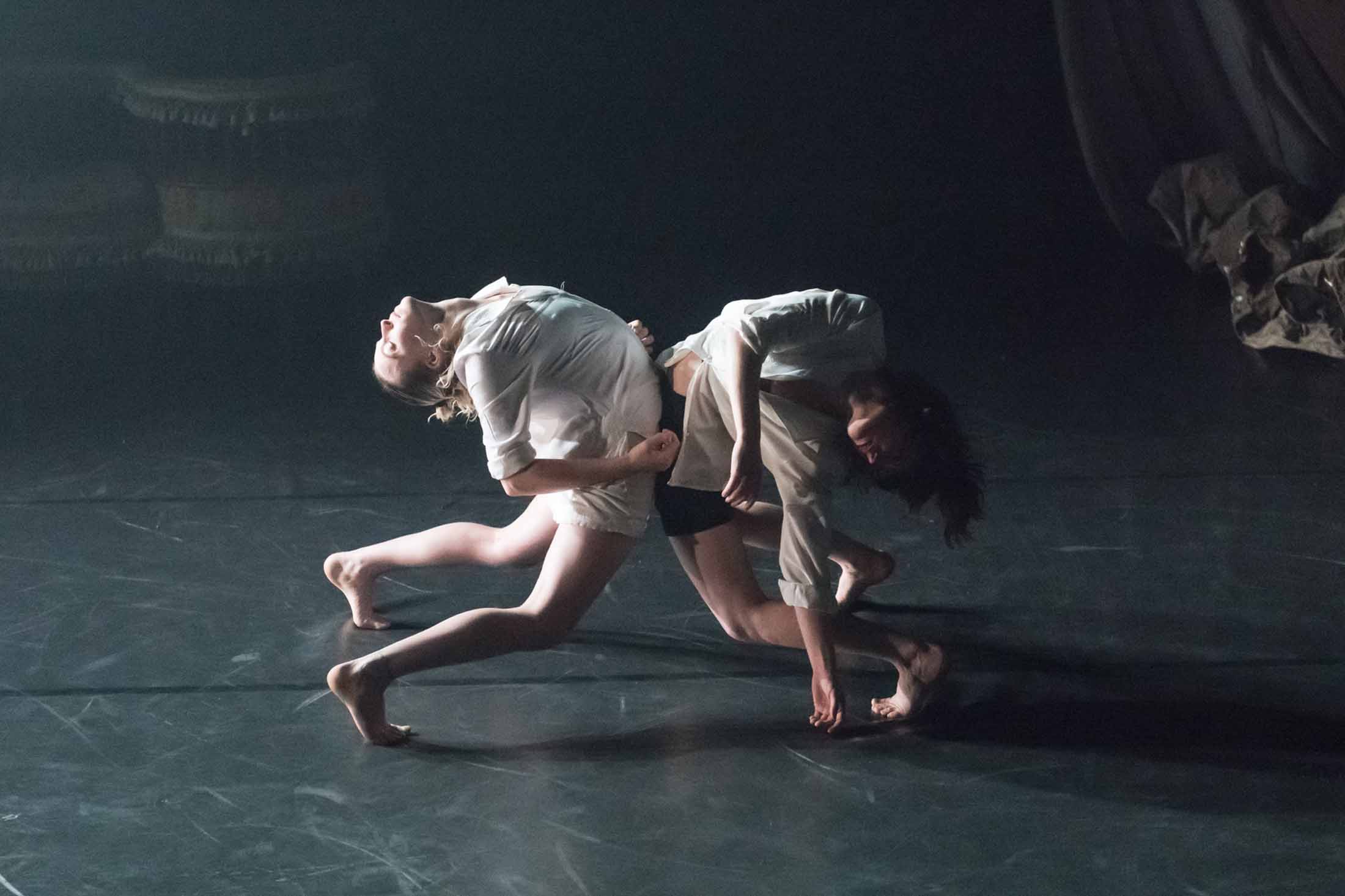 PLAYDEAD_News©Alexander Galliez Play Dead von People Watching beim Düsseldorf Festival 2024